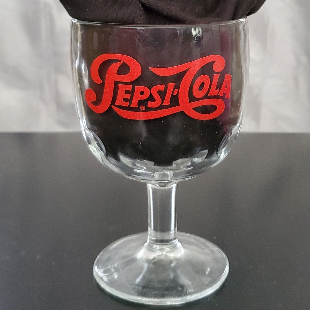 🤩3/$15! UNUSED Vintage Pepsi Cola thumbprint goblet